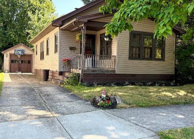 Property at 2817 Emerson Ave, Erie, PA 16508, 3 beds, 1 bath