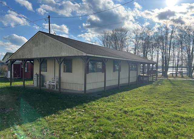 Property at 10820 N Lake Rd, Espyville, PA 16424, 3 beds, 1 bath