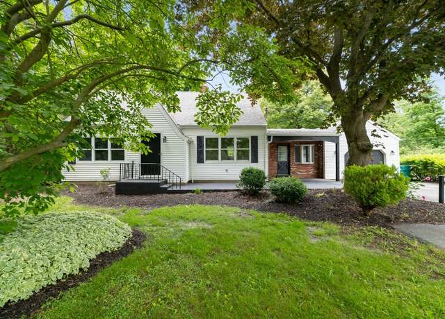 Property at 8009 Pagan Rd, Erie, PA 16509, 4 beds, 3 baths