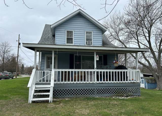 Property at 3450 Sterling Ave, Erie, PA 16510, 3 beds, 1.5 baths