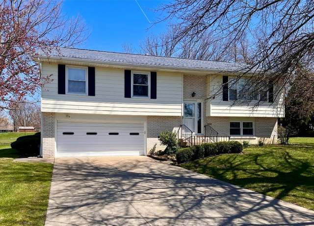 Property at 5837 Carriage Hill Dr, Erie, PA 16509, 4 beds, 2.5 baths