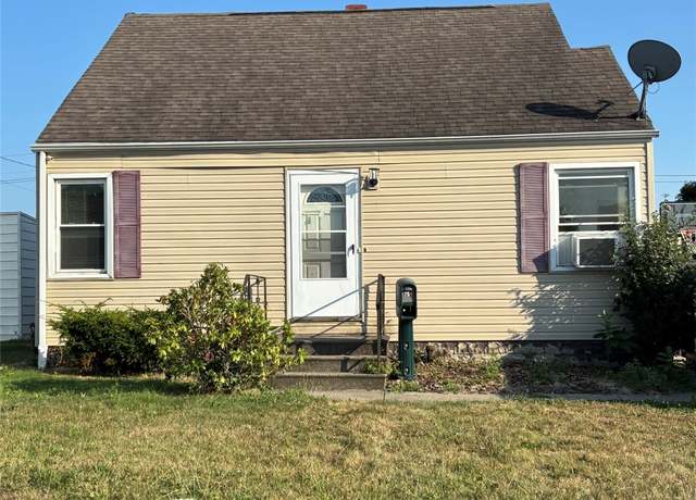 Property at 751 E 36th St, Erie, PA 16504, 4 beds, 1 bath