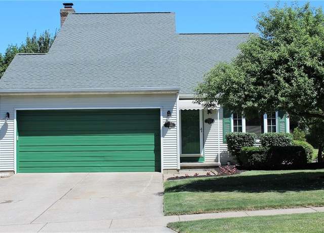 Property at 2902 Marcella Dr, Erie, PA 16506, 3 beds, 1.5 baths