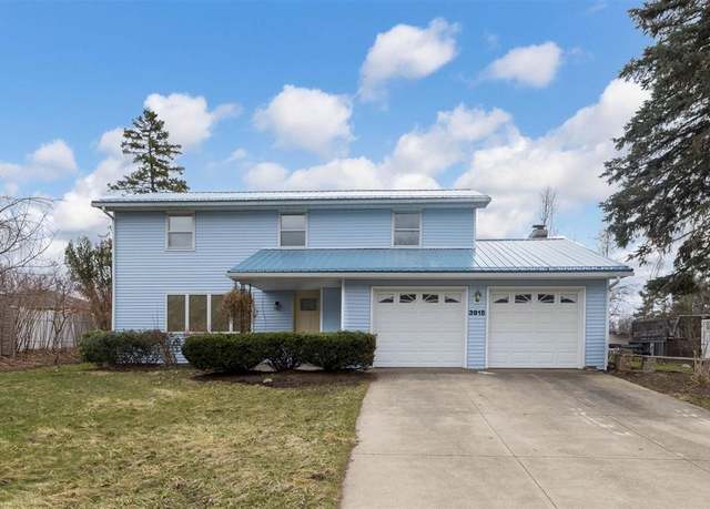 Property at 3915 Roxbury Rd, Erie, PA 16506, 4 beds, 3.5 baths
