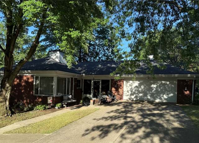 Property at 3505 Sassafras St, Erie, PA 16508, 2 beds, 1.5 baths