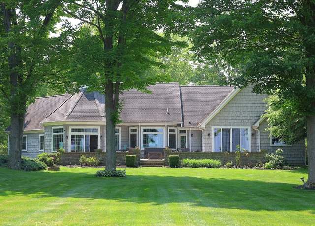 Property at 8280 Shore Dr, Fairview, PA 16415, 3 beds, 2.5 baths