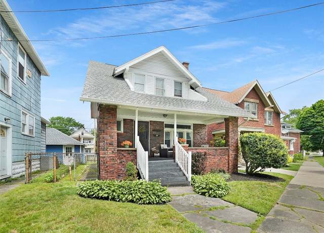 Property at 1138 Brown Ave, Erie, PA 16502, 3 beds, 1 bath