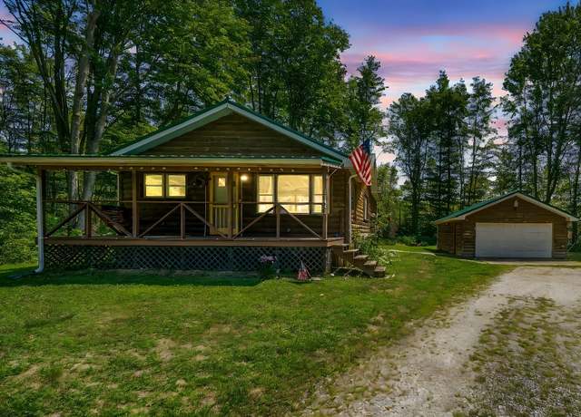 Property at 13657 W Lake Rd, West Springfield, PA 16443, 2 beds, 1 bath