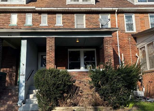 Property at 823 Priestley Ave, Erie, PA 16511, 3 beds, 1 bath