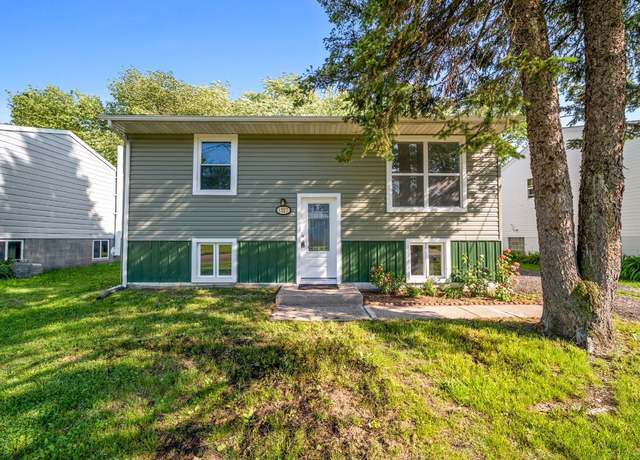 Property at 1527 Woodlawn Ave, Erie, PA 16510, 3 beds, 2 baths