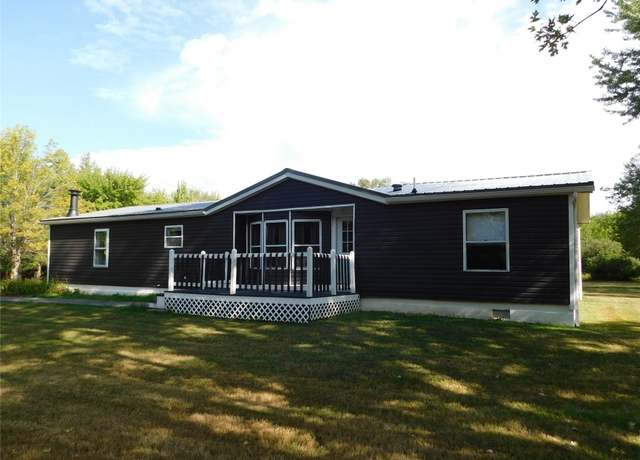 Property at 7036 New Rd, Edinboro, PA 16412, 3 beds, 2 baths