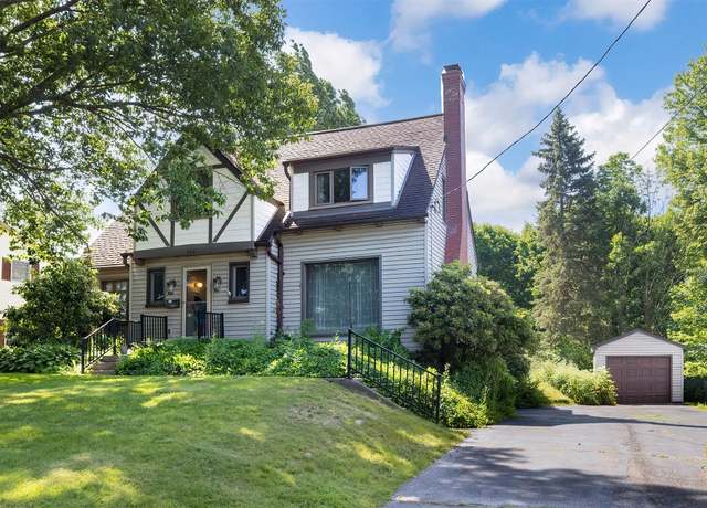 Property at 709 Hilltop Rd, Erie, PA 16508, 4 beds, 2 baths