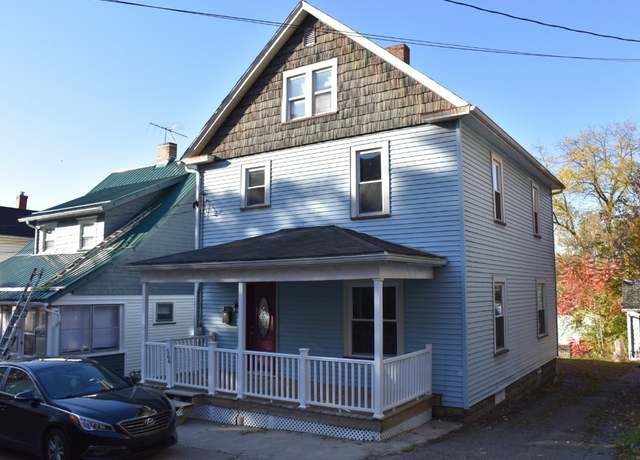 Property at 564 Smith St, Meadville, PA 16335, 3 beds, 2 baths