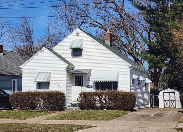 Property at 1128 W 32nd St, Erie, PA 16508, 3 beds, 1 bath