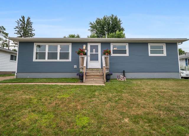 Property at 2531 E 42nd St, Erie, PA 16510, 4 beds, 1 bath