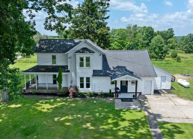 Property at 1729 Meadville Rd, Titusville, PA 16354, 4 beds, 2 baths