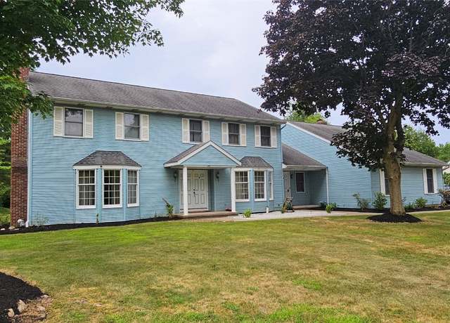 Property at 3126 Westwood Estates Dr, Erie, PA 16506, 5 beds, 3.5 baths