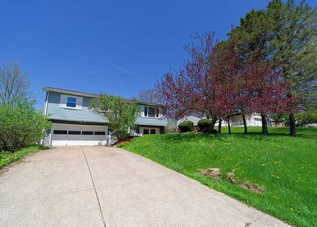 Property at 301 Hillcrest Dr, Edinboro, PA 16412, 3 beds, 1.5 baths