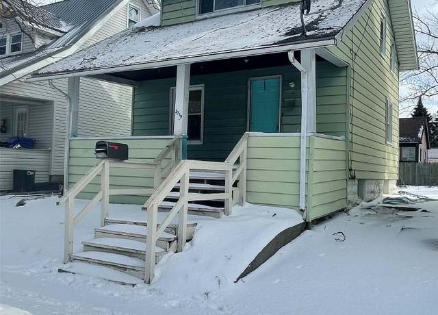 Property at 3019 Rose Ave, Erie, PA 16510, 2 beds, 1 bath
