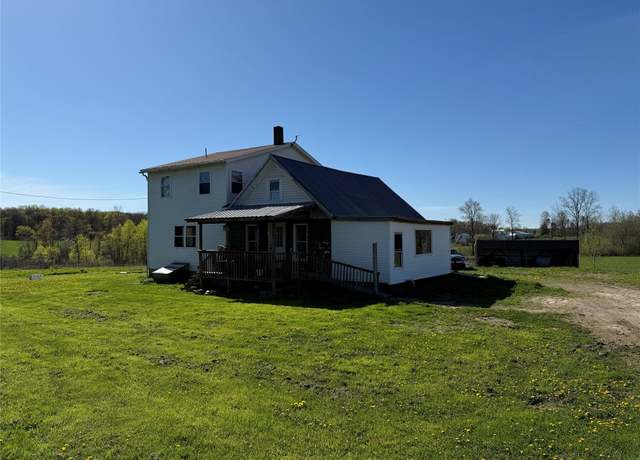 Property at 6961 W Center Rd, Linesville, PA 16424, 3 beds, 1 bath