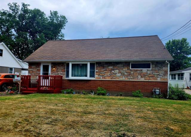 Property at 3028 W 23rd St, Erie, PA 16506, 2 beds, 2 baths