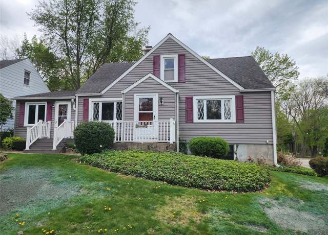 Property at 702 Ardmore Ave, Erie, PA 16505, 3 beds, 1.5 baths