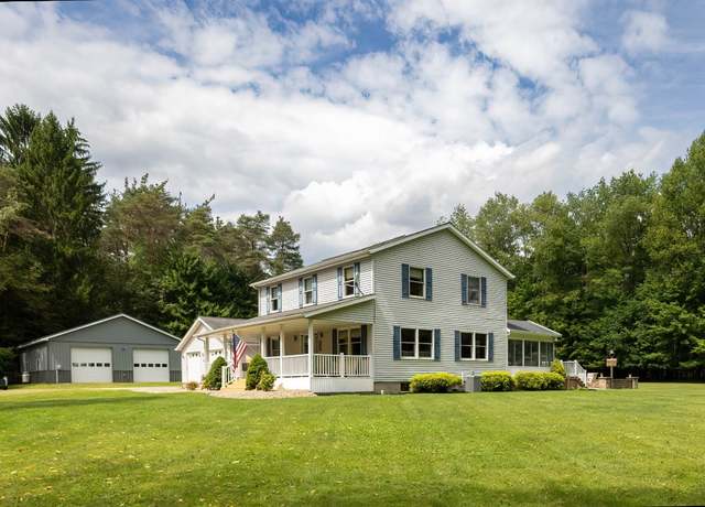 Property at 13246 Lovell Rd, Corry, PA 16407, 4 beds, 3 baths