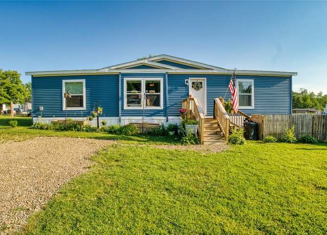 Property at 134 Primrose Ln, Edinboro, PA 16412, 3 beds, 2 baths