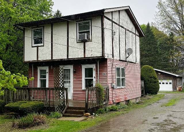 Property at 1947 Saltsman Rd, Erie, PA 16510, 3 beds, 2 baths