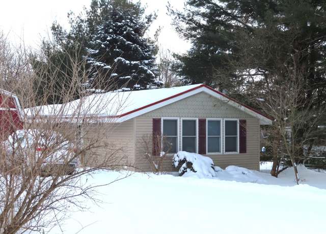 Property at 14052 Superior Ave, Linesville, PA 16424, 2 beds, 1 bath