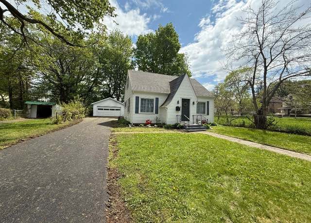 Property at 1011 E 23rd St, Erie, PA 16503, 3 beds, 1 bath