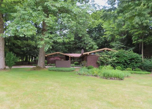 Property at 20828 Sarah Dr, Meadville, PA 16335, 3 beds, 2.5 baths