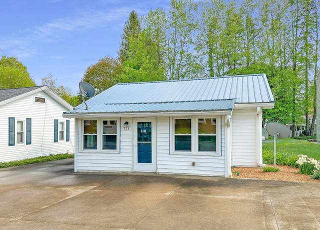 Property at 115 Cherry St, Edinboro, PA 16412, 3 beds, 1 bath