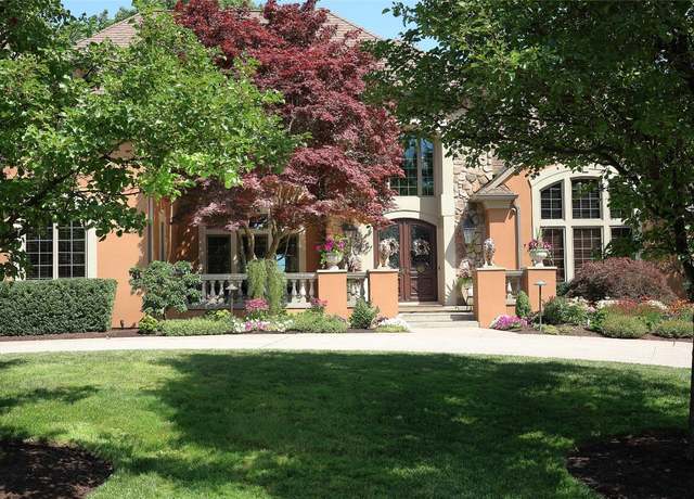 Property at 246 Niagara Pt, Erie, PA 16507, 5 beds, 6 baths