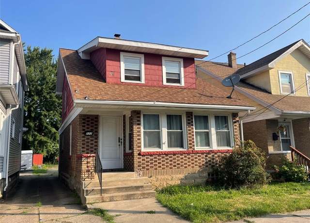 Property at 222 E 31st St, Erie, PA 16504, 3 beds, 1.5 baths