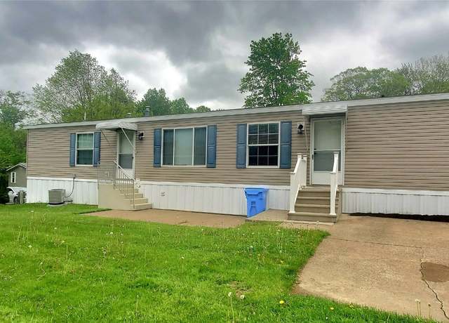 Property at 1644 Pinegrove Way, Erie, PA 16509, 2 beds, 2 baths