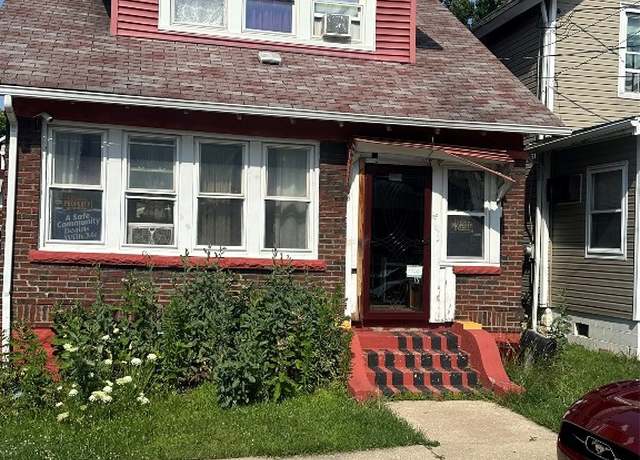 Property at 2707 Van Buren Ave, Erie, PA 16504, 3 beds, 1 bath