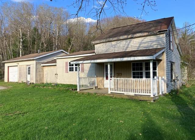 Property at 41 Warden St, Union City, PA 16438, 2 beds, 1 bath