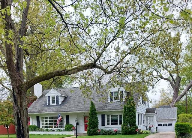 Property at 430 Mohawk Dr, Erie, PA 16505, 3 beds, 2 baths