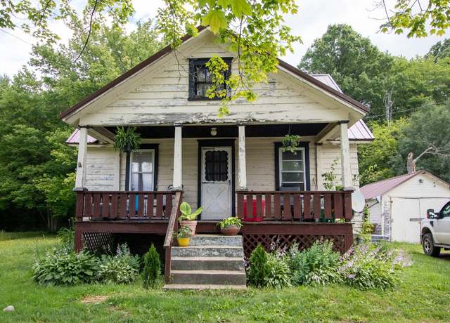 Property at 10756 Perry Hwy #2, Meadville, PA 16335, 4 beds, 2 baths