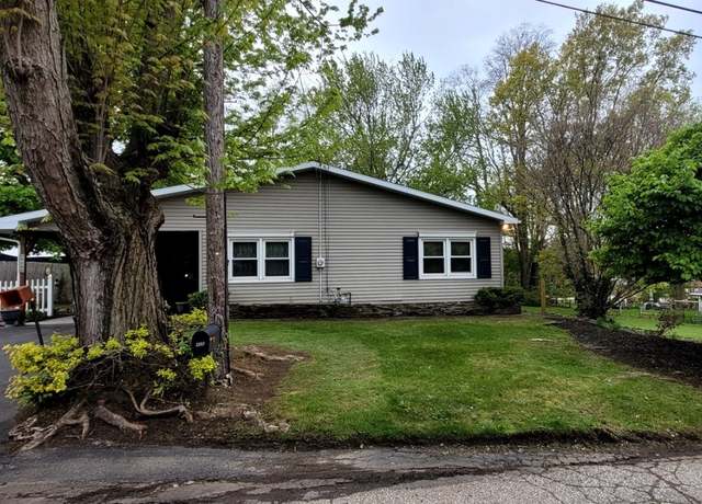 Property at 408 Oregon Ave, Erie, PA 16505, 3 beds, 1 bath
