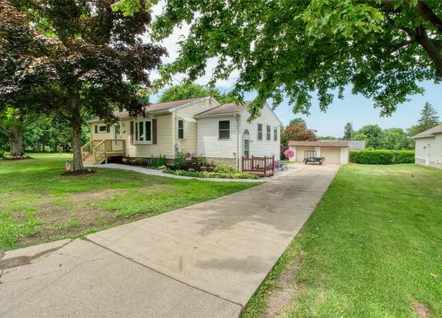 Property at 116 Frank Ave, Erie, PA 16509, 2 beds, 1.5 baths