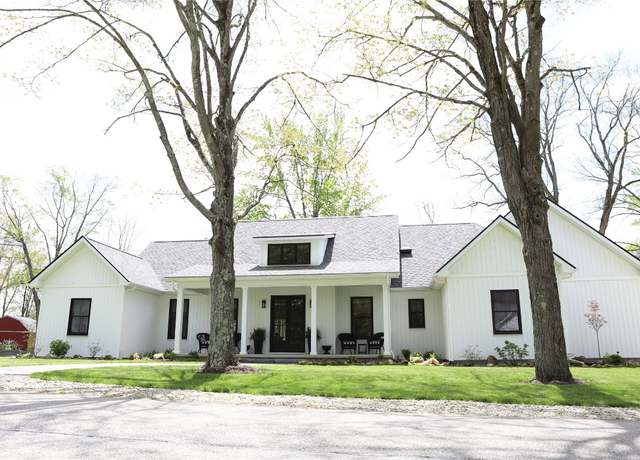 Property at 12075 Oakmont Dr, Conneaut Lake, PA 16316, 3 beds, 2.5 baths