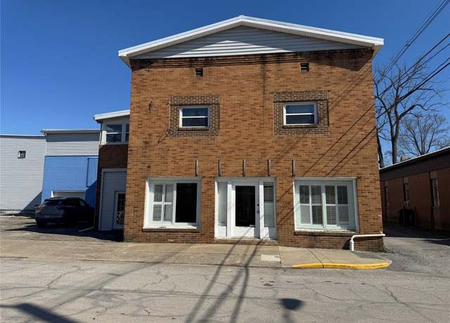Property at 105 Smith St, Cochranton, PA 16314, 2 beds, 1.5 baths