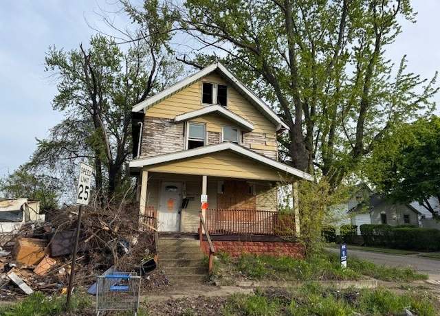Property at 1201 E 21st St, Erie, PA 16503, 3 beds, 1 bath