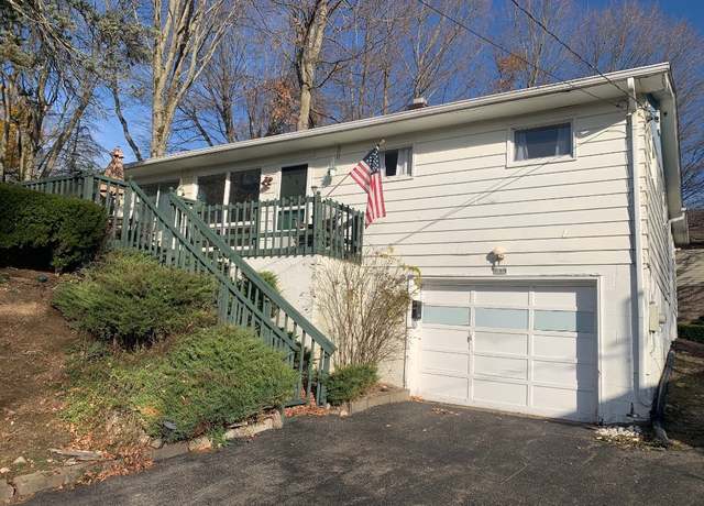 Property at 11628 E First St, Conneaut Lake, PA 16316, 4 beds, 3 baths