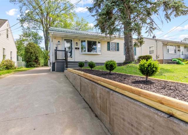 Property at 1659 W 38th St, Erie, PA 16508, 3 beds, 1 bath