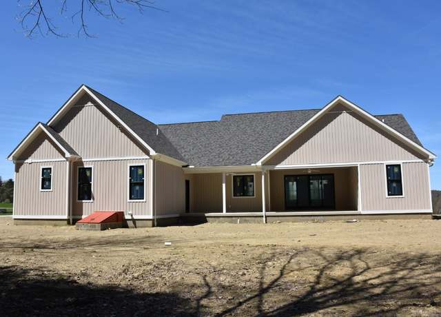 Property at 15990 Meadow Dr, Saegertown, PA 16335, 3 beds, 3.5 baths