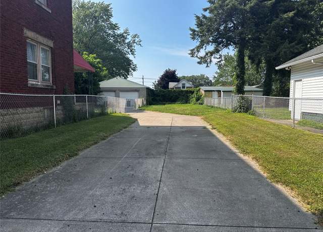 Property at 528 W 3rd St, Erie, PA 16507