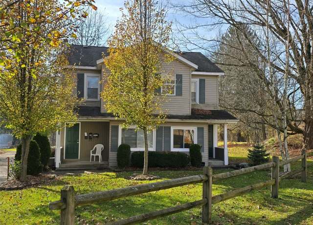 Property at 142-144 Meadville St, Edinboro, PA 16412, 17 beds, 8 baths